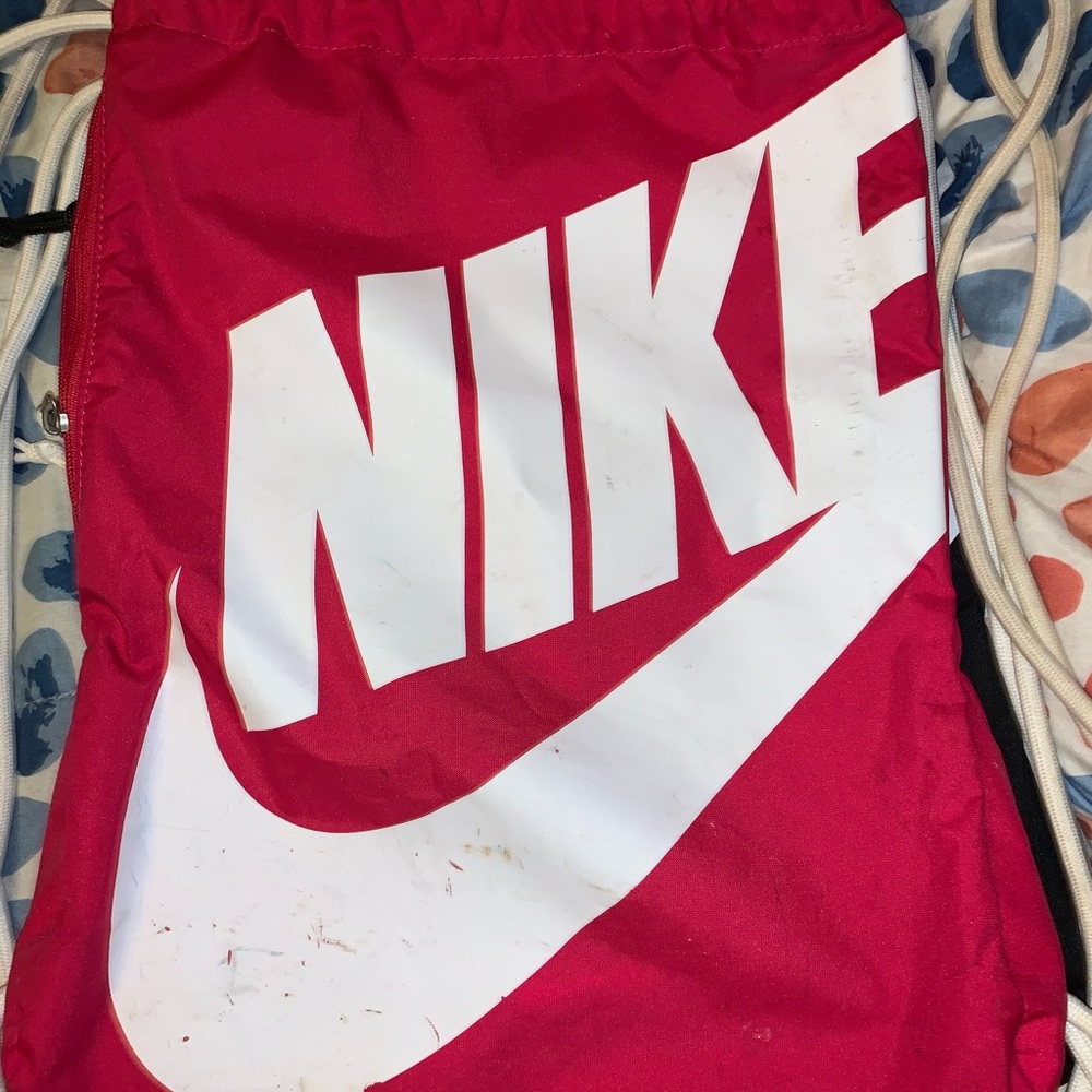Pink nike drawstring bag